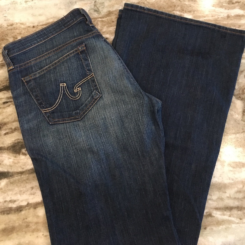 COPY - Like new AG Flare Jeans!